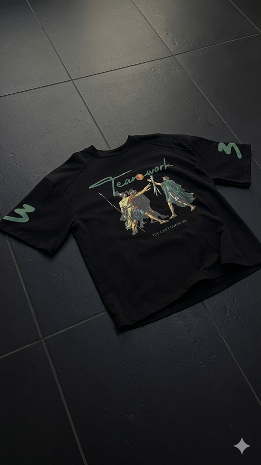T-shirt team work