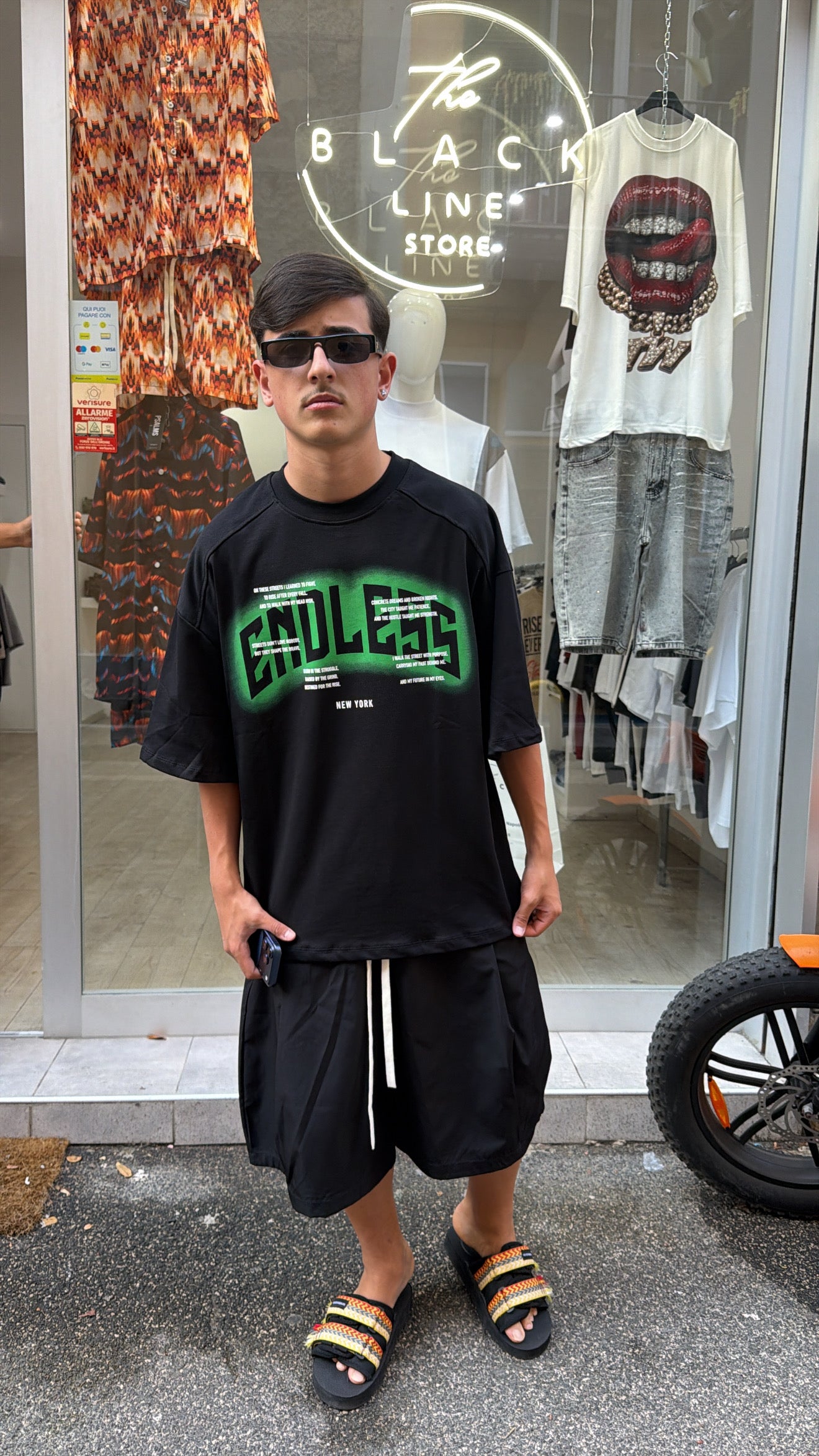 T-shirt ENDLESS
