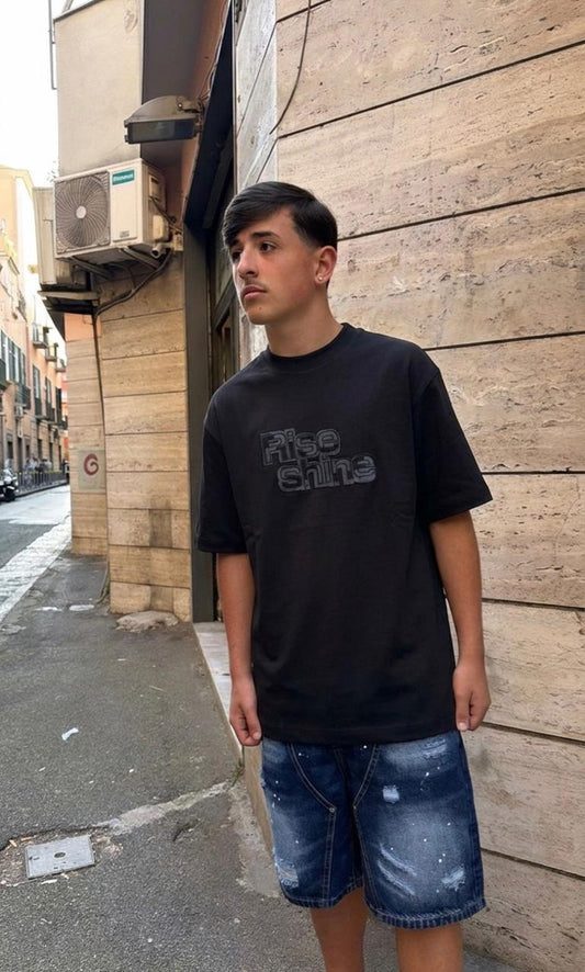 T-shirt rise shine
