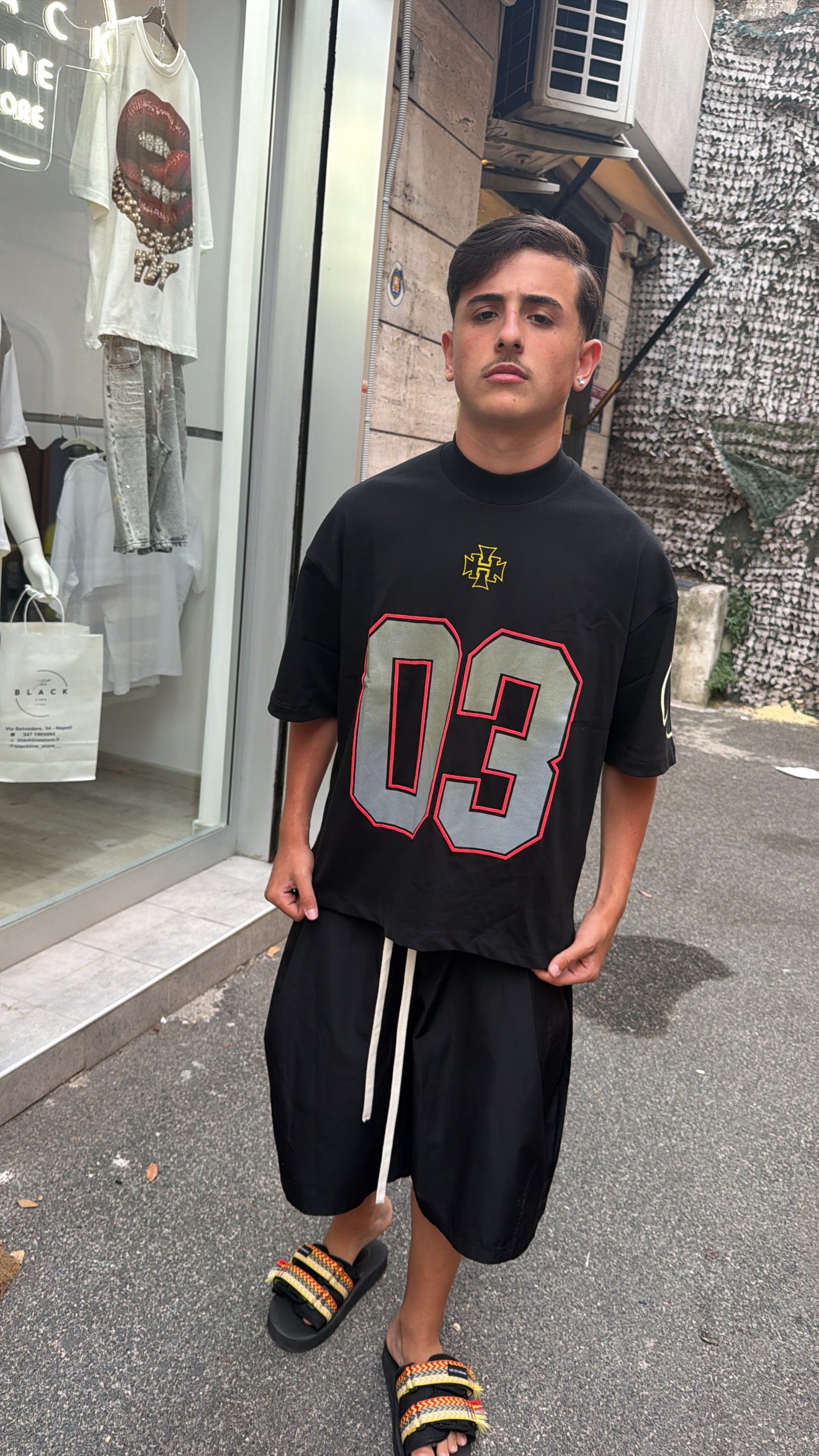 T-shirt hustle 03