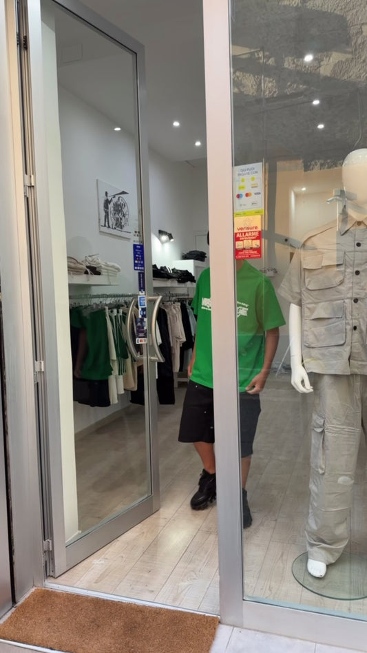 T-shirt green